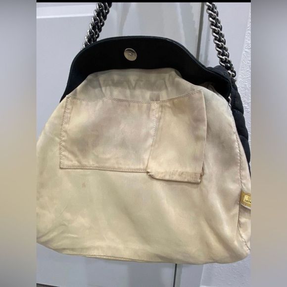 CHANEL “Chain Around” shoulder bag - Picture 8 of 11